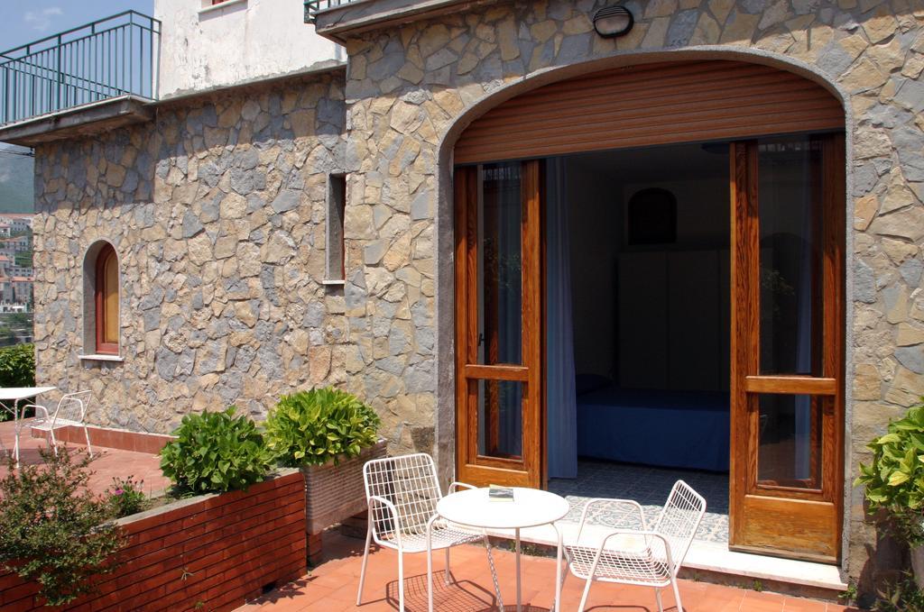Residence Le Villette Равело Екстериор снимка